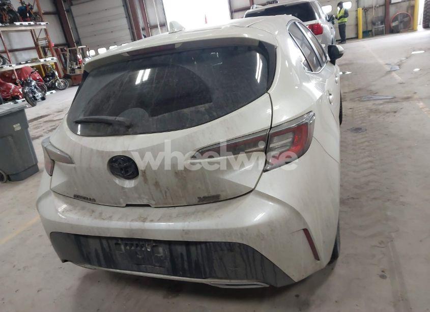 Photo 16 of 2020 Toyota Corolla XSE (VIN JTNA4RBE3L3090264)