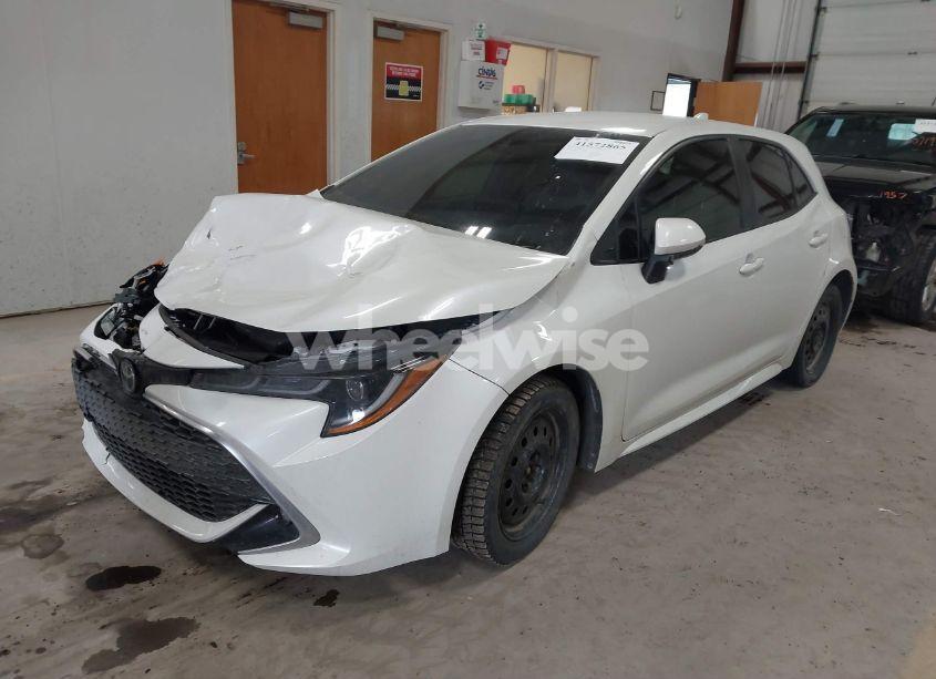 Photo 2 of 2020 Toyota Corolla XSE (VIN JTNA4RBE3L3090264)