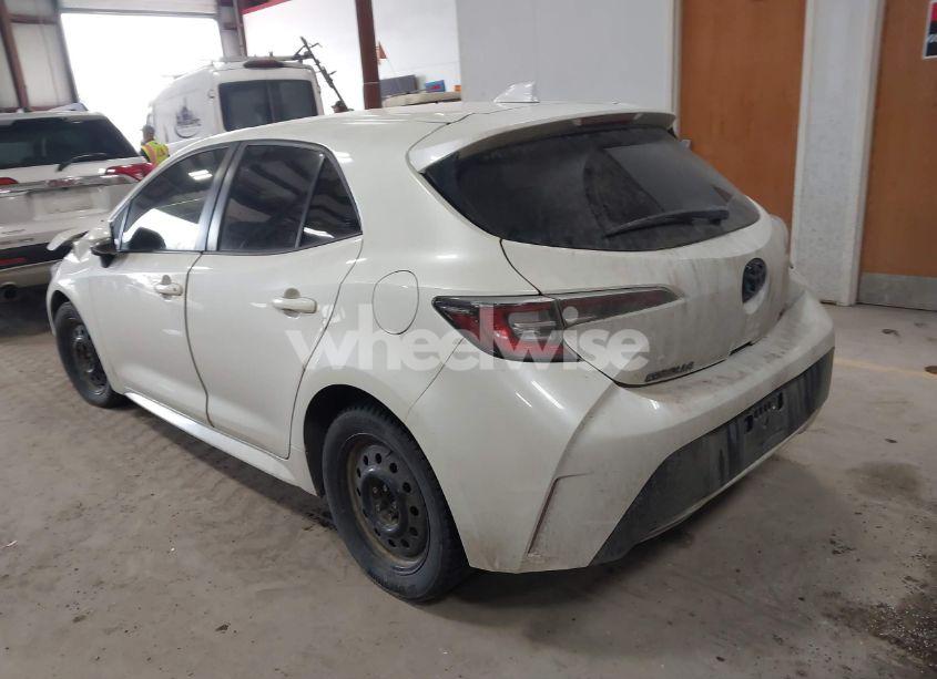 Photo 3 of 2020 Toyota Corolla XSE (VIN JTNA4RBE3L3090264)