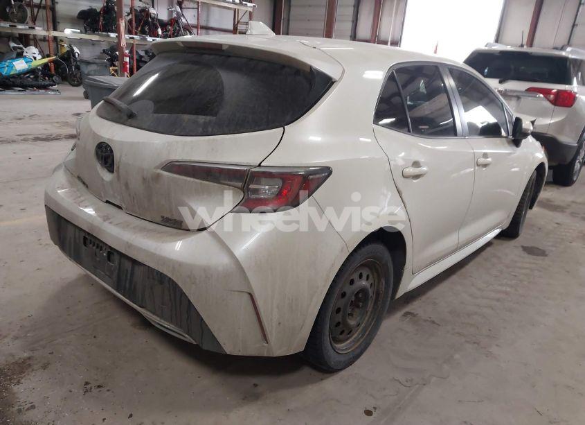 Photo 4 of 2020 Toyota Corolla XSE (VIN JTNA4RBE3L3090264)