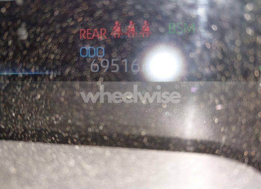 Photo 16 of 2020 Toyota Corolla XSE (VIN JTNA4RBE5L3087432)