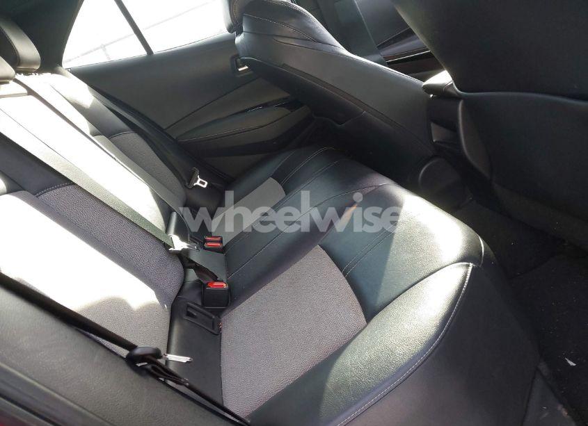 Photo 5 of 2020 Toyota Corolla XSE (VIN JTNA4RBE5L3087432)