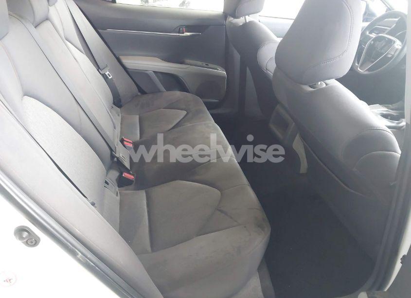 Photo 8 of 2018 Toyota Camry LE (VIN JTNB11HK1J3002742)