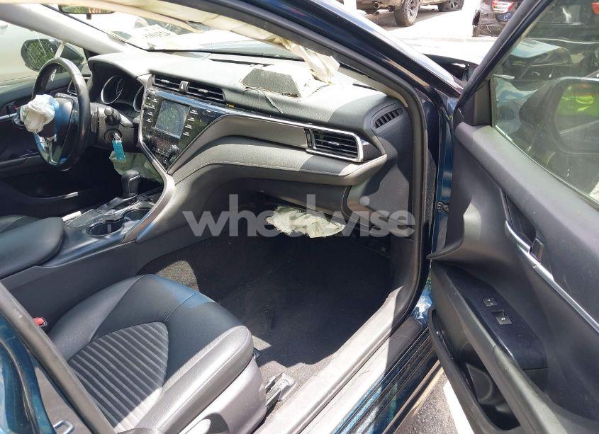 Photo 5 of 2018 Toyota Camry SE (VIN JTNB11HK1J3023994)