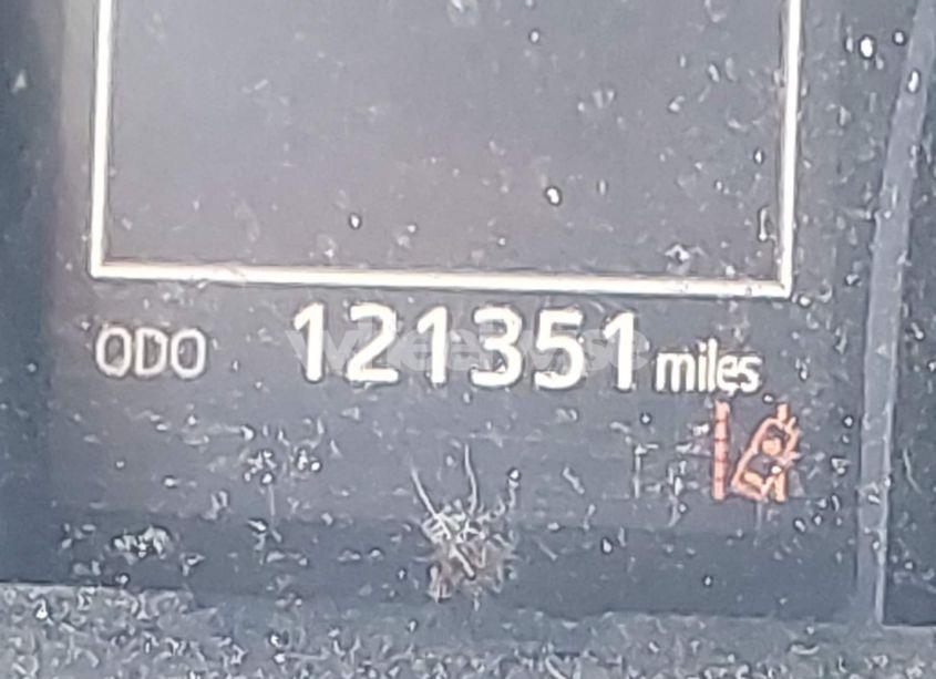 Photo 16 of 2018 Toyota Camry SE (VIN JTNB11HK3J3037024)