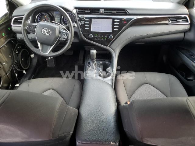 2018 TOYOTA CAMRY L (VIN JTNB11HK5J3032746) main photo
