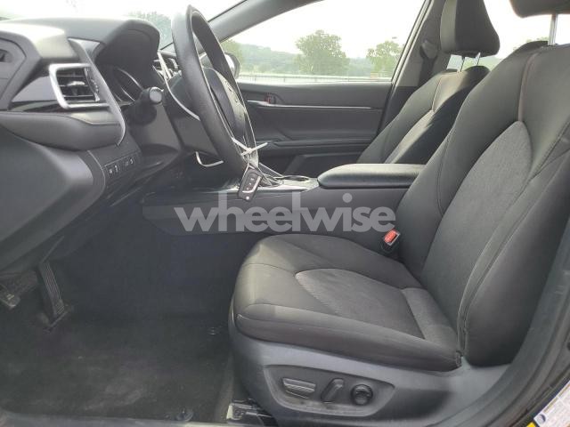 Photo 12 of 2018 TOYOTA CAMRY L (VIN JTNB11HK5J3032746)