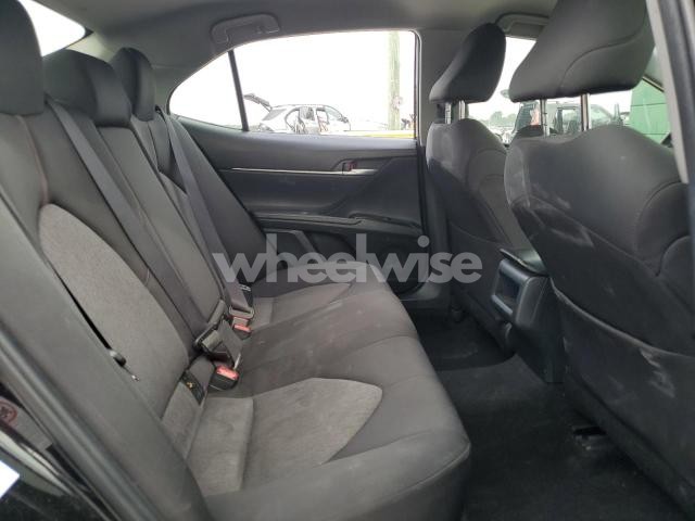 Photo 13 of 2018 TOYOTA CAMRY L (VIN JTNB11HK5J3032746)