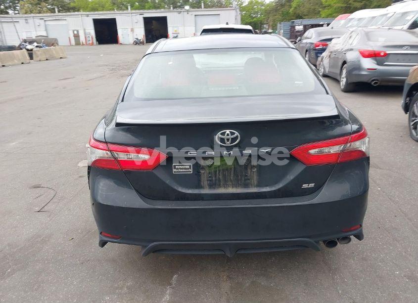 Photo 16 of 2018 Toyota Camry SE (VIN JTNB11HK5J3051104)