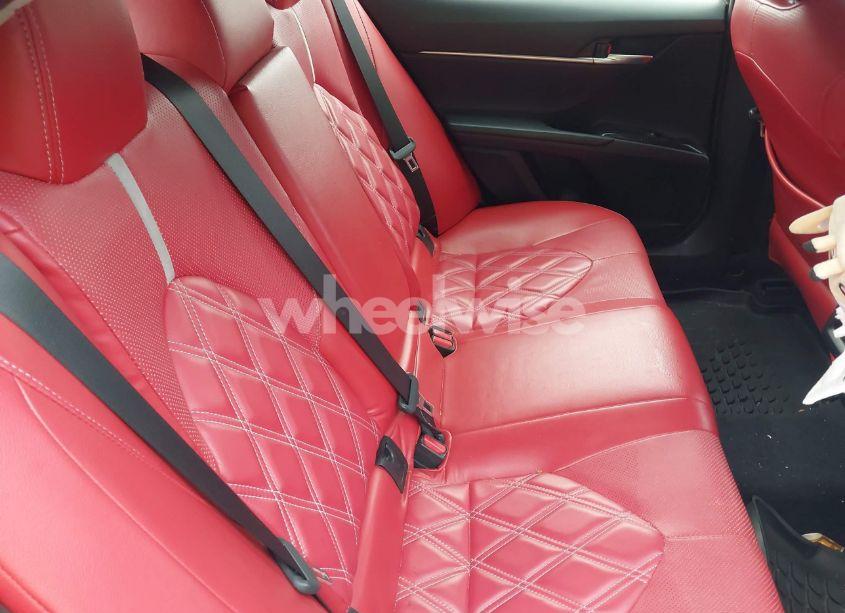 Photo 8 of 2018 Toyota Camry SE (VIN JTNB11HK5J3051104)