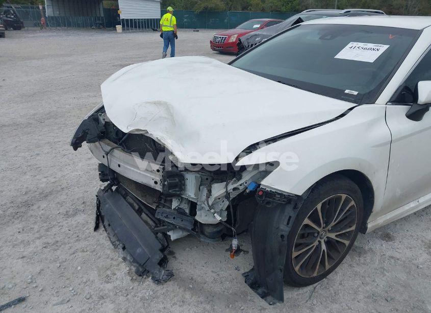 Photo 6 of 2018 Toyota Camry SE (VIN JTNB11HK6J3035882)