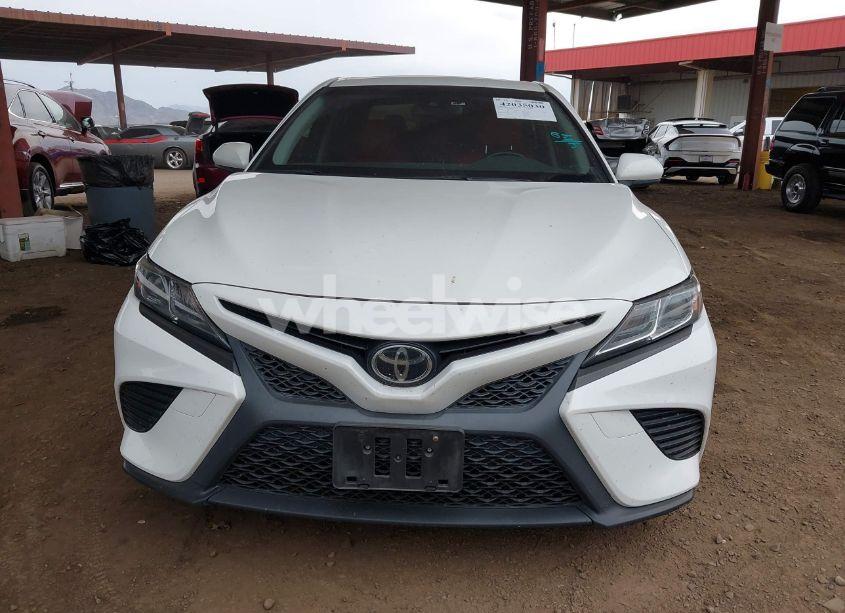 Photo 12 of 2018 Toyota Camry SE (VIN JTNB11HK7J3073976)