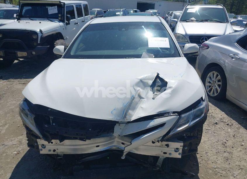 Photo 12 of 2018 Toyota Camry SE (VIN JTNB11HK8J3021966)