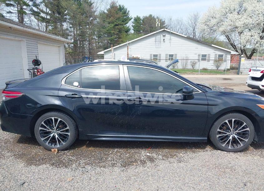 Photo 13 of 2018 Toyota Camry SE (VIN JTNB11HK9J3006490)