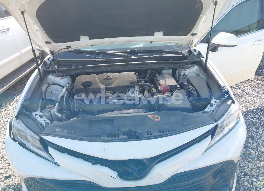 Photo 10 of 2018 Toyota Camry LE (VIN JTNB11HKXJ3003081)