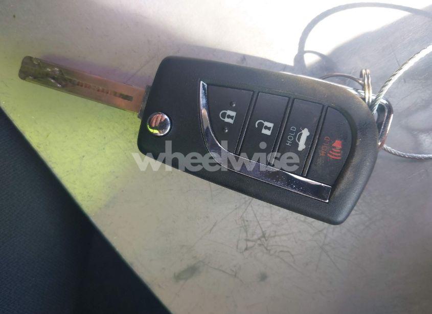 Photo 11 of 2018 Toyota Camry LE (VIN JTNB11HKXJ3042883)