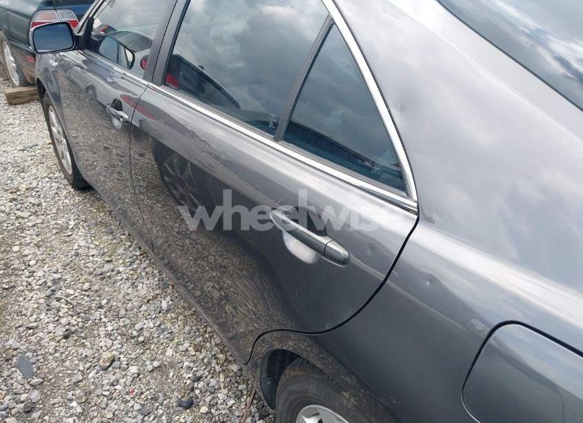 Photo 6 of 2007 Toyota Camry HYBRID (VIN JTNBB46K573007839)