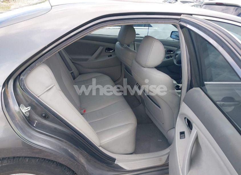 Photo 8 of 2007 Toyota Camry HYBRID (VIN JTNBB46K573007839)