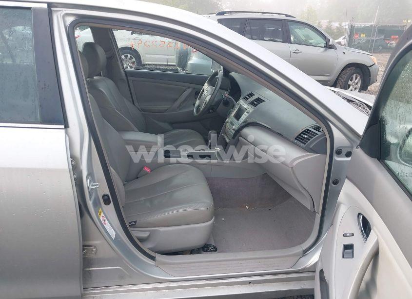 Photo 5 of 2007 Toyota Camry HYBRID (VIN JTNBB46K673003542)