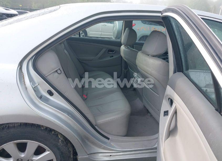 Photo 8 of 2007 Toyota Camry HYBRID (VIN JTNBB46K673003542)