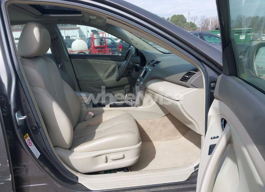 Photo 5 of 2007 Toyota Camry HYBRID (VIN JTNBB46KX73037581)