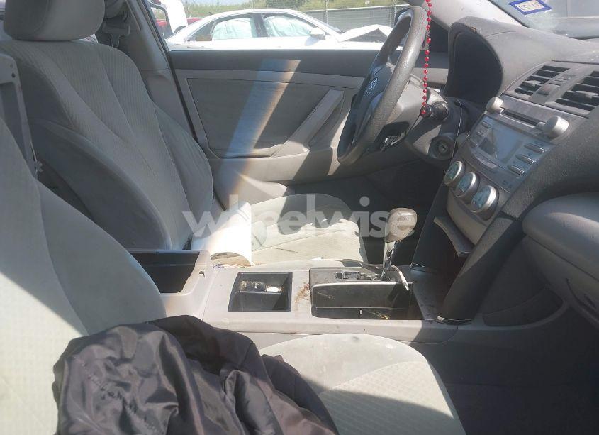 Photo 5 of 2007 Toyota Camry LE (VIN JTNBE46K073045907)