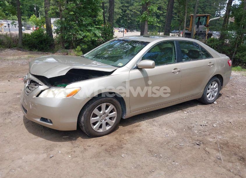 Photo 2 of 2007 Toyota Camry XLE (VIN JTNBE46K673017318)