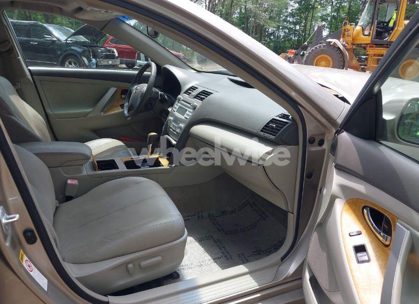 Photo 5 of 2007 Toyota Camry XLE (VIN JTNBE46K673017318)