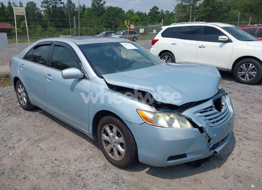 2007 Toyota Camry LE (VIN JTNBE46K673108931) main photo