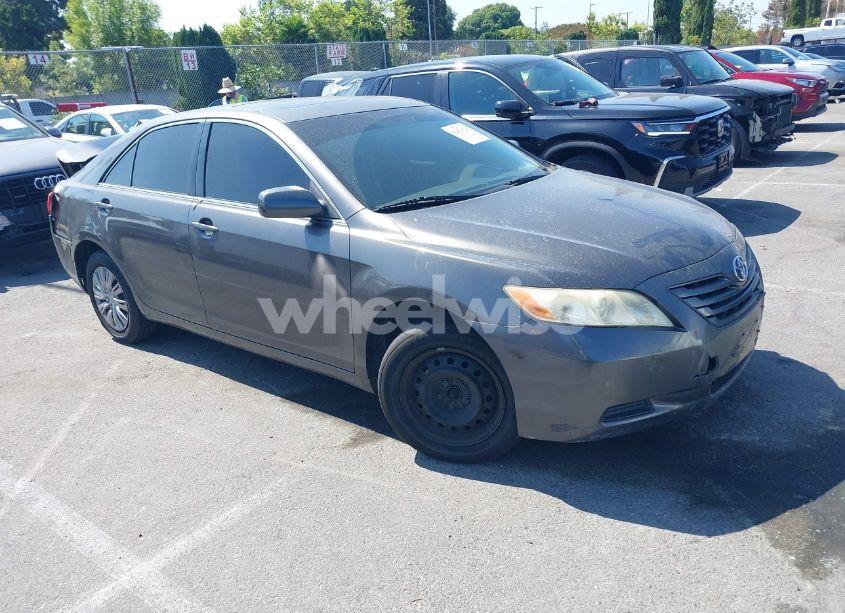 2007 Toyota Camry LE (VIN JTNBE46K773051137) main photo