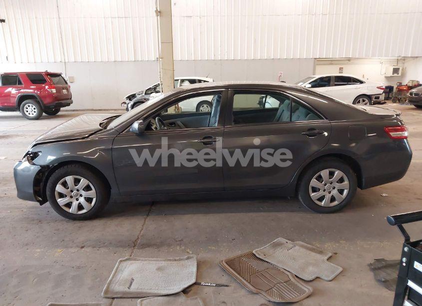 Photo 14 of 2011 Toyota Camry LE (VIN JTNBF3EK4B3009686)