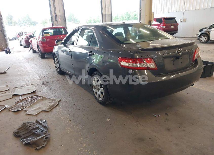 Photo 3 of 2011 Toyota Camry LE (VIN JTNBF3EK4B3009686)