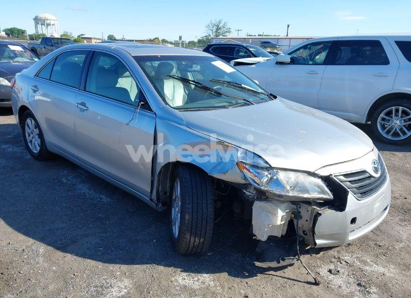 2007 Toyota Camry XLE V6 (VIN JTNBK46K473003622) main photo