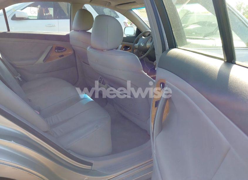 Photo 8 of 2007 Toyota Camry XLE V6 (VIN JTNBK46K473003622)