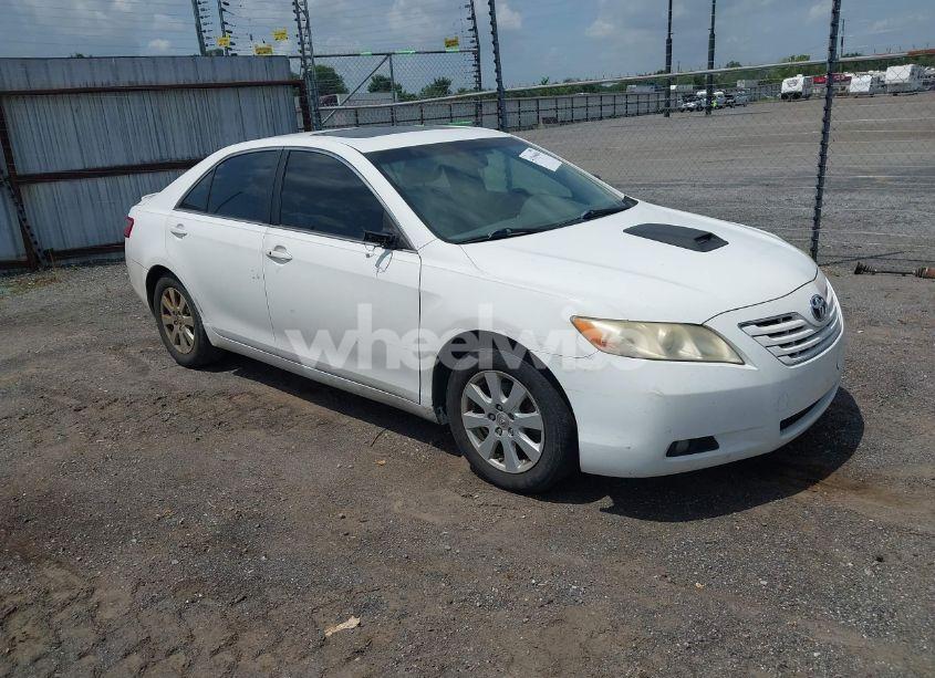 2007 Toyota Camry XLE V6 (VIN JTNBK46K573004360) main photo