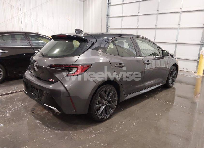 Photo 4 of 2023 Toyota Corolla XSE (VIN JTNC4MBE0P3200883)