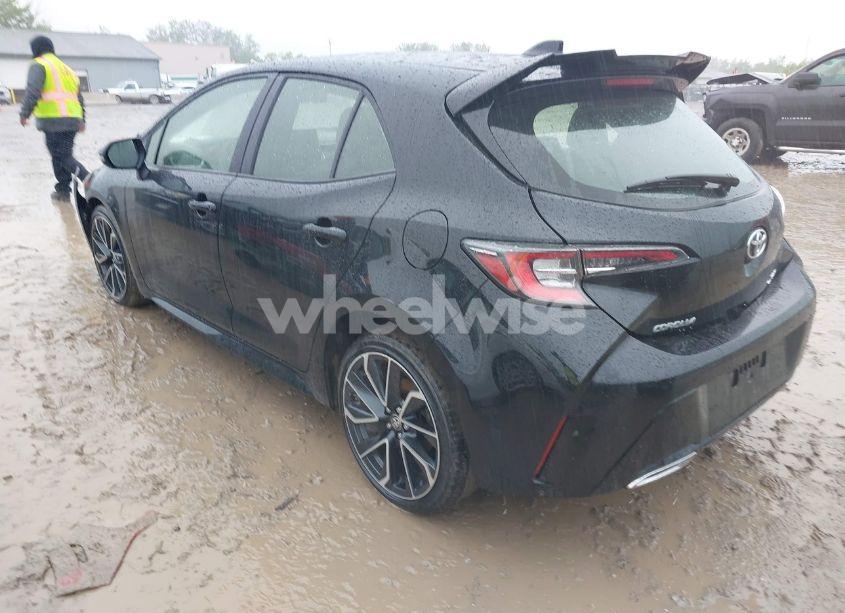 Photo 3 of 2022 Toyota Corolla XSE (VIN JTNC4MBE2N3188121)