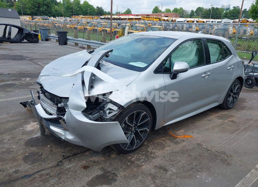 Photo 2 of 2022 Toyota Corolla XSE (VIN JTNC4MBE6N3157230)