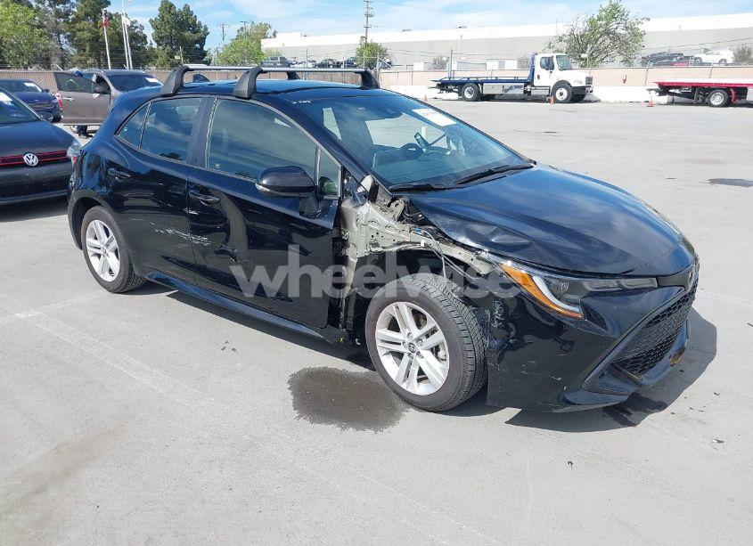 2021 Toyota Corolla SE (VIN JTND4MBE2M3127922) main photo