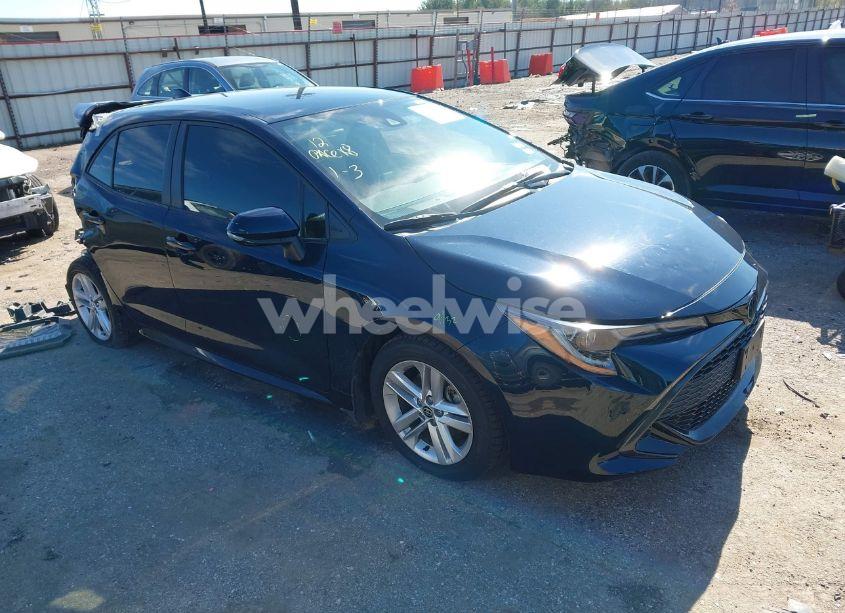 2022 Toyota Corolla SE (VIN JTND4MBE2N3153843) main photo