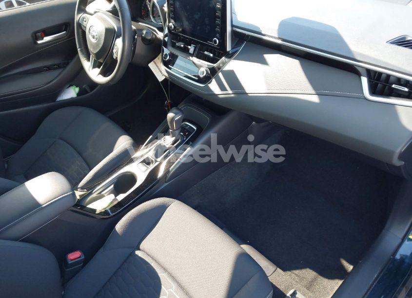 Photo 5 of 2022 Toyota Corolla SE (VIN JTND4MBE2N3153843)