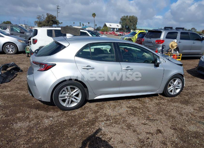 Photo 14 of 2021 Toyota Corolla SE (VIN JTND4MBE3M3132417)