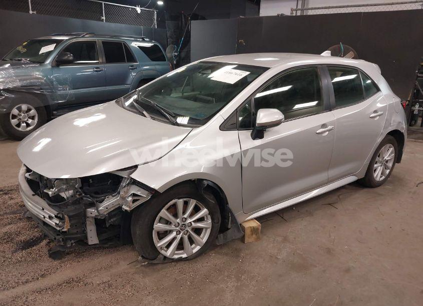 Photo 2 of 2023 Toyota Corolla SE (VIN JTND4MBE3P3197708)