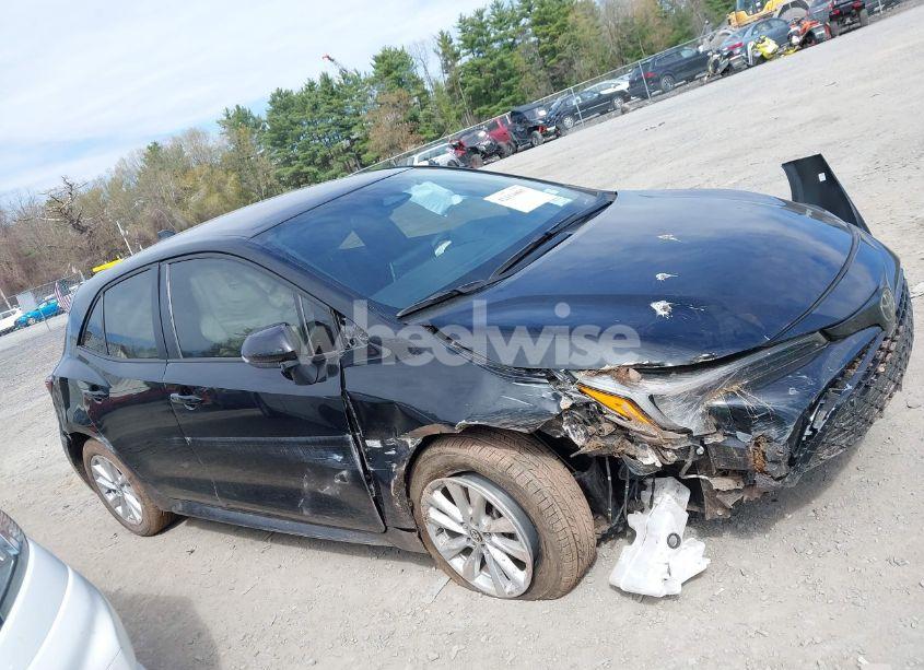 Photo 13 of 2025 Toyota Corolla SE (VIN JTND4MBE3S3233762)