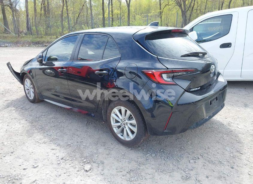 Photo 3 of 2025 Toyota Corolla SE (VIN JTND4MBE3S3233762)