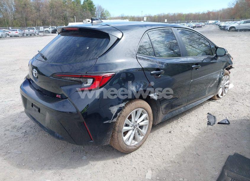 Photo 4 of 2025 Toyota Corolla SE (VIN JTND4MBE3S3233762)