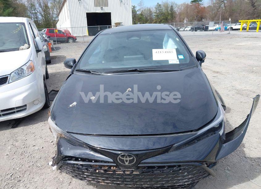 Photo 6 of 2025 Toyota Corolla SE (VIN JTND4MBE3S3233762)