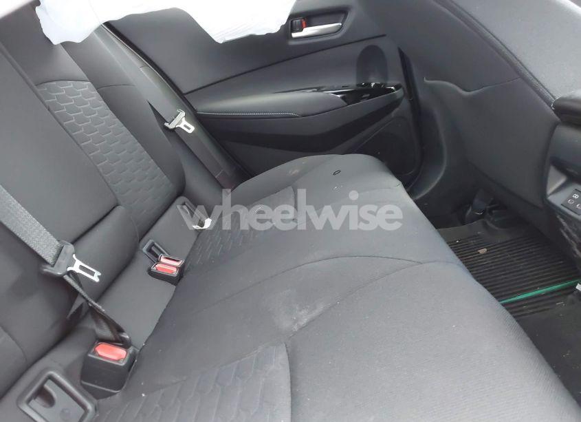 Photo 8 of 2025 Toyota Corolla SE (VIN JTND4MBE3S3233762)