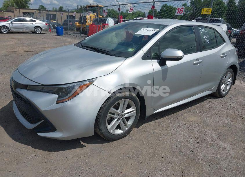 Photo 2 of 2022 Toyota Corolla SE (VIN JTND4MBE6N3179023)