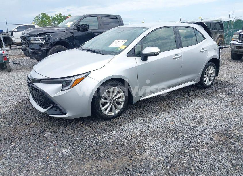 Photo 2 of 2023 Toyota Corolla SE (VIN JTND4MBE6P3201993)